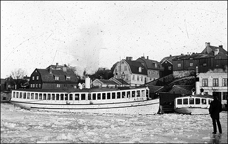 Ägir vid Nättrabybryggan, Borgmästarefjärden, Karlskrona ca. 1900