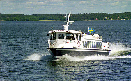 Sand� Express utanf�r Stegesund 2000-06-15