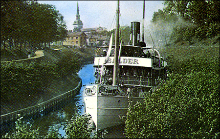 Balder i Södertälje kanal