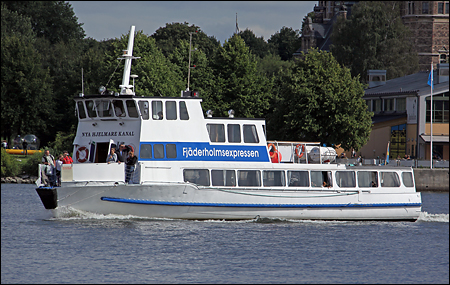 Nya Hjelmare Kanal på Ladugårdslandsviken, Stockholm 2010-08-20