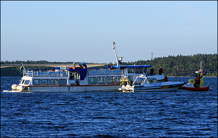 Assisteras av KBV 414, KBV 541, Rescue Ingar� och Rescue Paul Lederhausen.