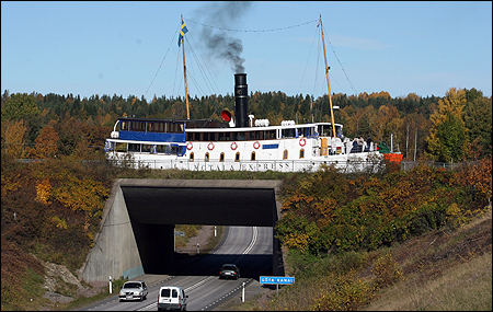 Kungs Norrby akvedukt, över väg 34 utanför Borensberg.