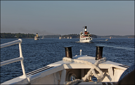 Västan, Saltsjön, Blidösund och övriga på väg mot Furuhålet.