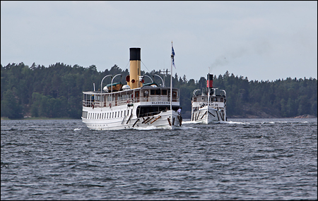 De bittra fienderna Blidösund och Waxholm III möts på Skatfjärden.