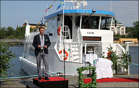 Niklas Oscarsson, Blidösundsbolagets affärschef, håller tal.