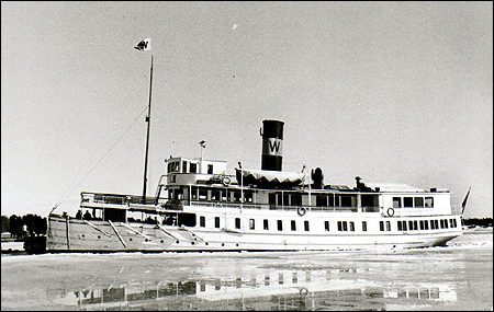 Waxholm vid Husarö 1969-04-04