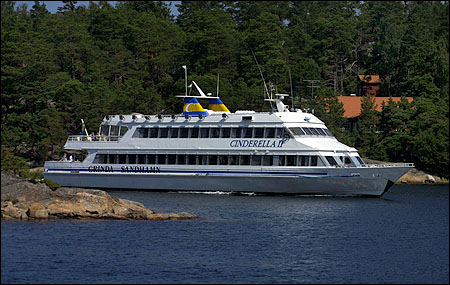 Cinderella II vid Harö 2002-07-10