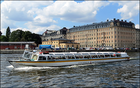 Delfin V i Nybroviken, Stockholm 2018-07-31