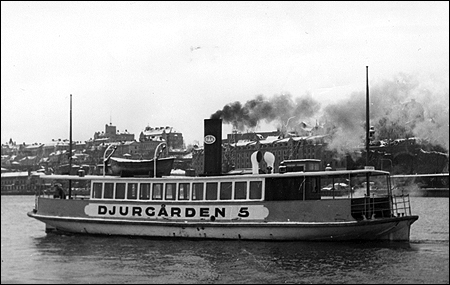 Djurgården 5 vid Slussen, Stockholm 1955-04-22