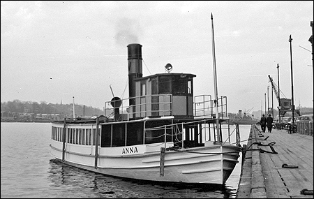 Anna vid Nybrokajen, Stockholm 1951-04-26