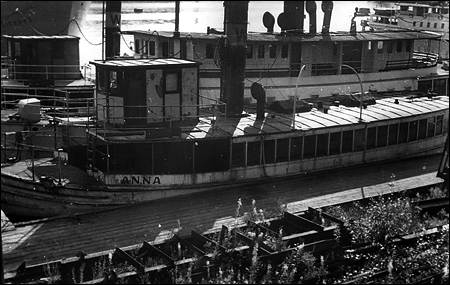 Anna vid Hammarbyvarvet, Stockholm 1960