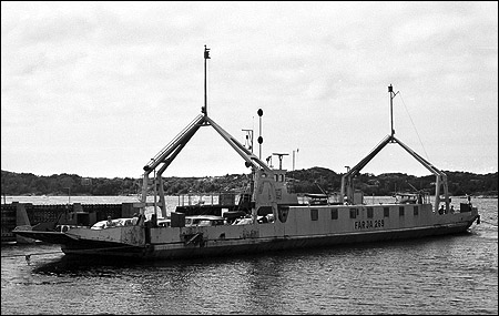 F�rja 61/269 p� leden Inst� - Vr�ngholmen, Marstrand 1978