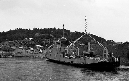 Färja 61/291 vid Almön 1980-07