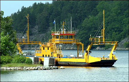 Fredrika vid Oskars Fredriksborg, Rindö 2004-06-27