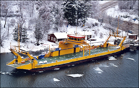 Fredrika vid Oskars Fredriksborg, Rindö 2004-02-01