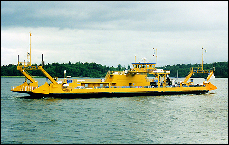 Castella p� S:a Vaxholmsfj�rden, Vaxholm 2003-06-29