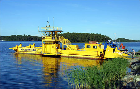 Högmarsö Linfärja 2 vid Högmarsö färjeläge 2005-07-06