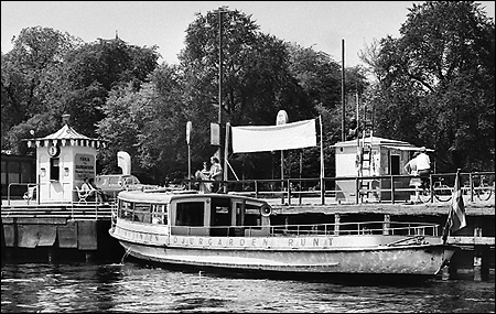 Sjöbuss 5 vid Nybroplan, Stockholm 1968-06-02