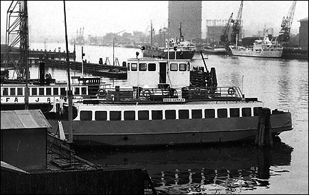 Hugo Hammar vid Hamnens varv, Göteborg 1971-09-18