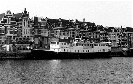 Noordzee i Delfzijl, Nederl�nderna 1977-05-14