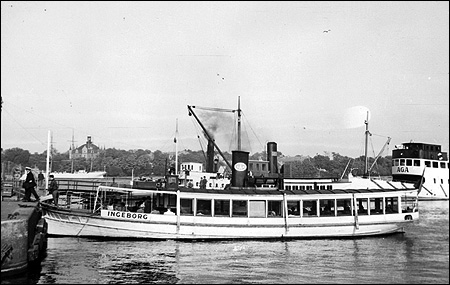 Ingeborg vid Räntmästartrappan, Stockholm 1951