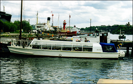Aphrodite II vid Gälarvarvet, Stockholm 2003-06-15