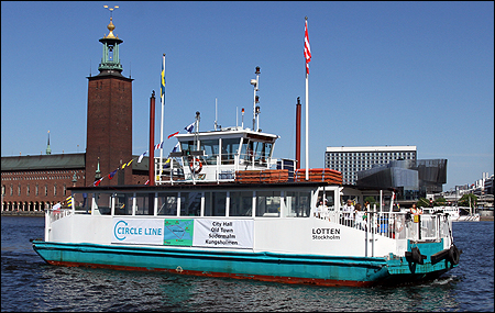 Lotten av Hammarby Sjöstad vid Riddarholmen, Stockholm 2013-06-08