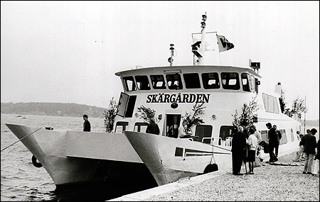 Skärgården i Vaxholm under Waxholmsbolagets flagg 1971-06-27