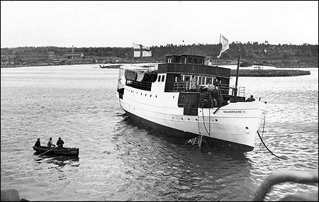 Kalmarsund II sjösätts i Oskarshamn 1927-04-14