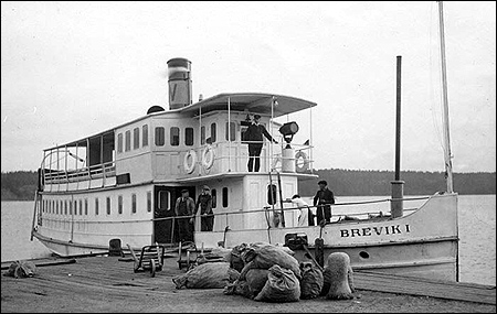 Brevik I vid Saltsjöbadens brygga 1917-06-22