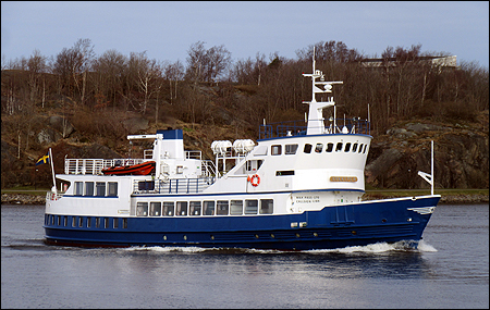 Stella Polaris av Karlstad passerar Göteborg 2021-04-02