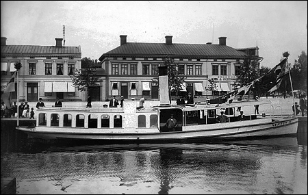 Neptun II i S�derhamn
