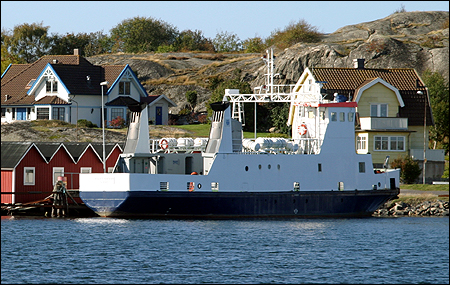 Polstjernan vid Öckerö färjeläge, Öckerö 2004-10-05