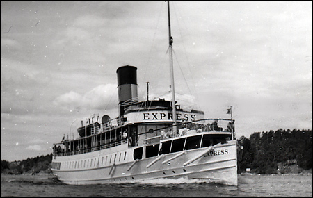 Express i Lindalssundet, Värmdö 1962-07-18