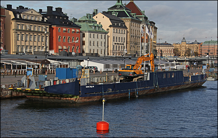 Karolina vid Skeppsbron, Stockholm 2013-11-01