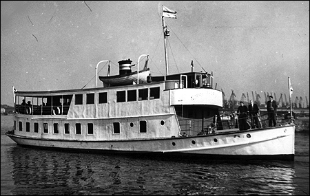 Norra Skärgården vid Träpiren, Göteborg 1952-04-14