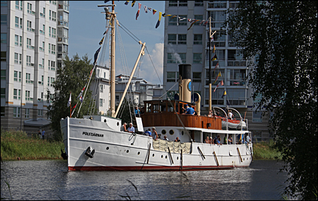 Polstjrnan av Vnern vid Vgmstaren, Karlstad 2014-07-26