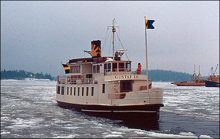 Gustaf III i Vaxholm i trafik för Waxholmsbolaget 1978-03-24