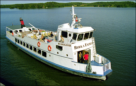 Skokloster med artistnamnet Birka Express vid Björkö/Birka 1999-08-07