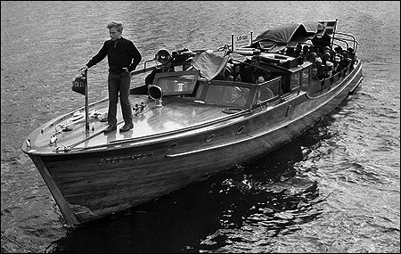 Stockholm vid Drottningholms slott, Ekerö 1957-08-25