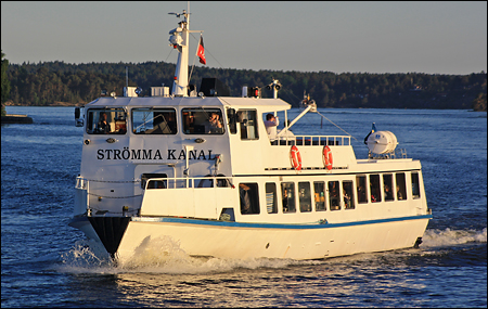Str�mma Kanal i Ten�sund, Vaxholm 2011-06-03