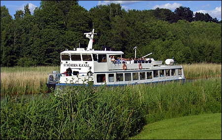 Strömma Kanal vid Ingarö kyrka, Ingarö 2005-06-26