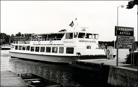 Strömma Kanal i Sandhamn efter premiärturen 1975-09-14