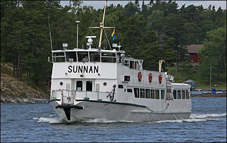 Sunnan vid Ornö kyrka, Ornö 2015-07-11
