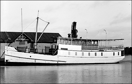Väddö Kanal i Östhammar ca. 1925