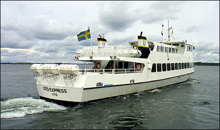 Utö Express vid Nåttarö brygga 2004-07-14