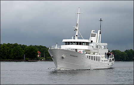 Teaterskeppet utanför Biskopsudden, Stockholm 2005-06-10