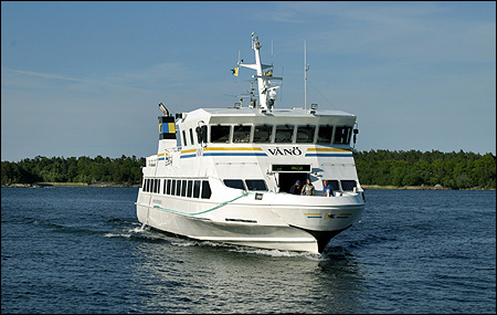 Vånö vid Sollenkroka brygga, Vindö 2004-06-21