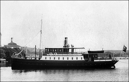 Vinga utanför Bergsunds Mek. Verkstad, Stockholm vid leveransen 1891-08