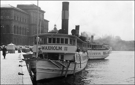 Waxholm II vid Strömkajen, Stockholm